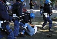 G8, deciso risarcimento per reporterbritannico pestato e arrestato a Genova 