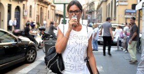 nicole-minetti-in-t-shirt_interna
