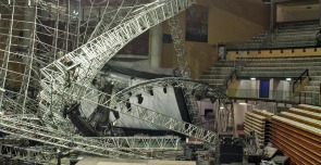 palco crollato_trieste_interna