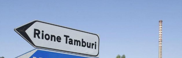 Taranto, cimitero fermo per inquinamento: “Vietato seppellire i morti a Tamburi”