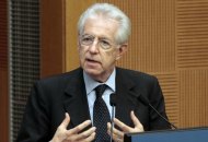 Monti: "Pronto a nuovo mandato"Marchionne: "Sarebbe un passo avanti" 