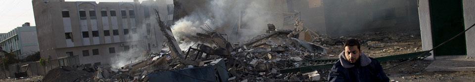 Striscia di Gaza, i raid non si fermano "Tel Aviv, aperti i rifugi anti-missile" Striscia di Gaza, i raid non si fermano "Tel Aviv, aperti i rifugi anti-missile"