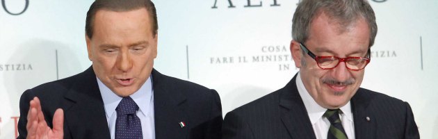 Berlusconi a Maroni