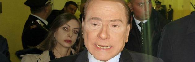 Berlusconi chiama la piazza contro i pm, poi annulla il sit-in