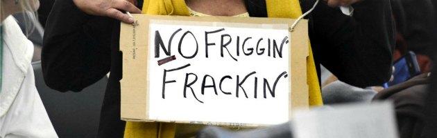 Uk, aiuti alle ‘vittime’ del fracking. Ma il governo incentiva le aziende