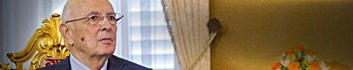 Ora Napolitano si sente vittima di complotti "Faziosità e calunnie gettano ombre  su istituzioni di più alta garanzia e unità" 
