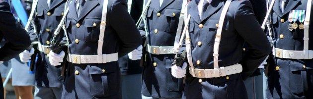 Roma, arrestati tre poliziotti per violenza sessuale su due donne