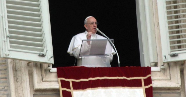 Papa Francesco: “Anche Gesù fu profugo, è un dovere accogliere i migranti”