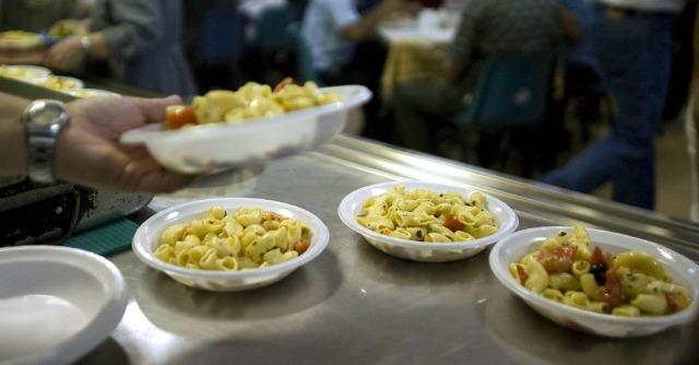 Germania, raddoppia il numero di chi mangia grazie alle mense per i poveri