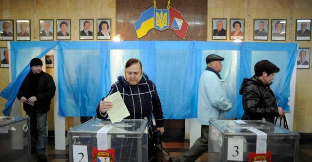 Referendum Crimea è plebiscito: “Tornare con Russia”. Ue e Usa: “E’ illegale”
