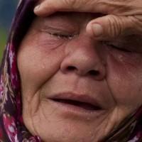 “Queste persone sono state vittime di un nazionalismo mostruoso“, ha dichiarato il sindaco di Srebrenica, Camil Durakovic