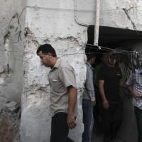 Una casa di Gaza danneggiata dai raid