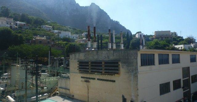 “Anche Capri ha la sua Ilva. Inquinamento e tumori all’ombra della centrale elettrica”