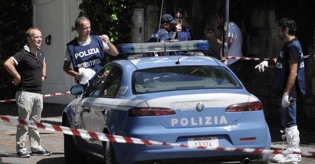 Roma, decapita donna con mannaia: assassino ucciso dagli agenti