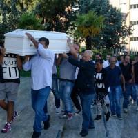 Napoli: funerali Davide Bifolco