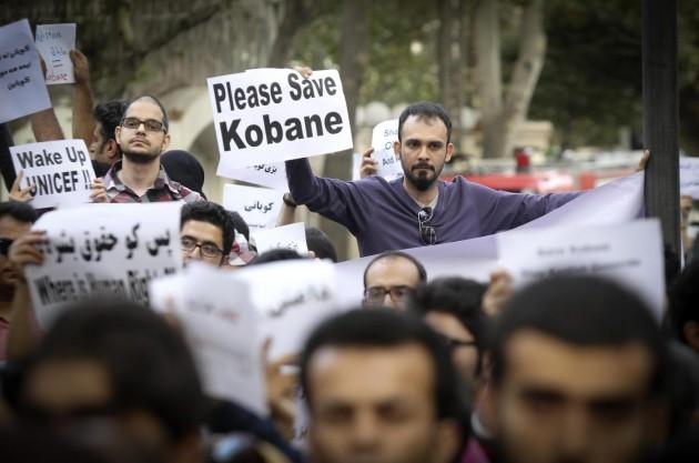 Guerra all’Isis: Kobané resiste, Usa e Turchia aspettano il massacro?