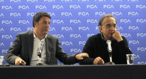 Matteo Renzi e Sergio Marchionne in conferenza a Detroit