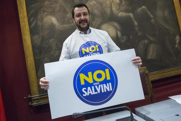 Matteo Salvini presenta il nuovo simbolo per il sud Italia