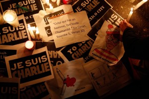 Charlie Hebdo: solidarietà alla Francia da tutto il mondo