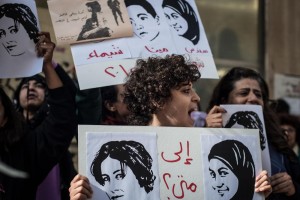 Egitto, in marcia per ricordare manifestante uccisa