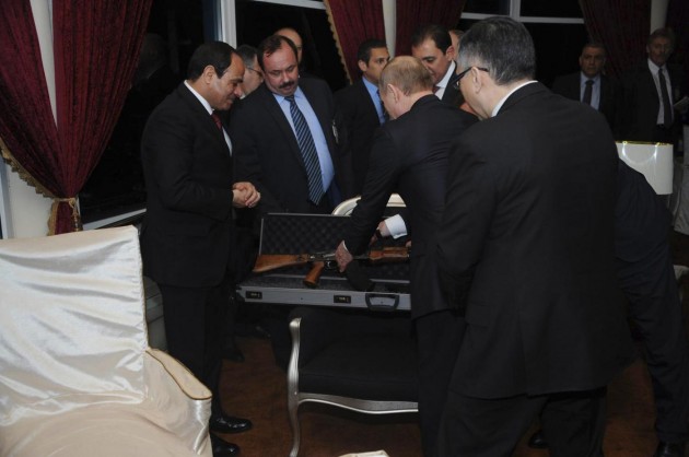 Putin al Cairo incontra Al-Sisi