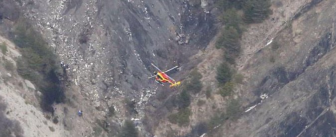 Germanwings, incidente aereo in Francia: 150 morti. Lunedì fermo per guasto