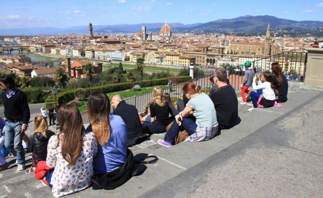 Pasqua 2015, Firenze invasa dai turisti: code ai musei e file in autostrada