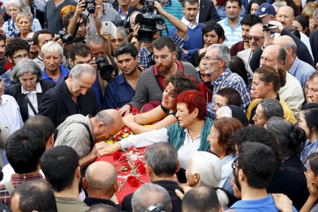 Turchia il giorno dopo, in piazza il ricordo delle vittime