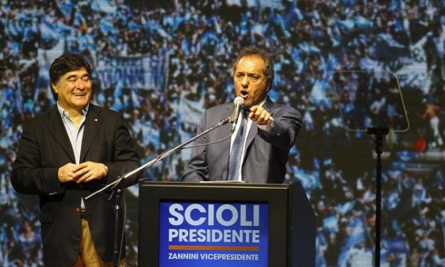 Presidenziali Argentina, è ballottaggio Scioli-Macri