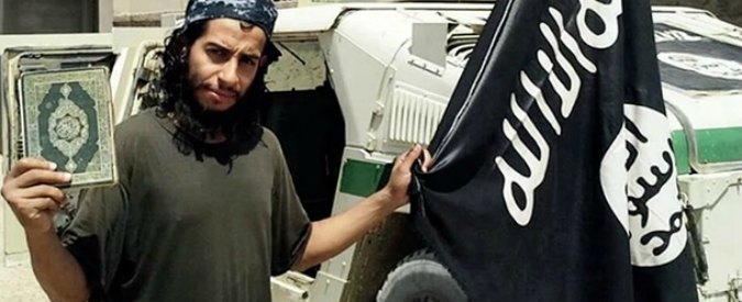Attentati a Parigi: Abdelhamid Abaaoud è la “mente” dietro la strage. Diceva: ‘Entro ed esco dal Belgio, nessuno mi prende’