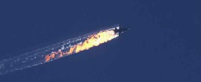 Siria, Turchia abbatte caccia russo. Mosca: “Era nostro, ma non violava spazio aereo di Ankara” (VIDEO)