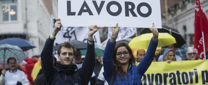 Lavoro, Istat: “A novembre disoccupazione all’11,3%, il minimo dal 2012. Occupati stabili su di 40mila unità”