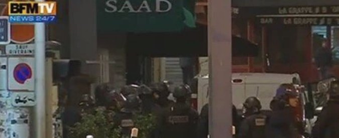 Attentati Parigi, blitz della polizia a Saint-Denis: “Tre morti, due barricati e un passante”