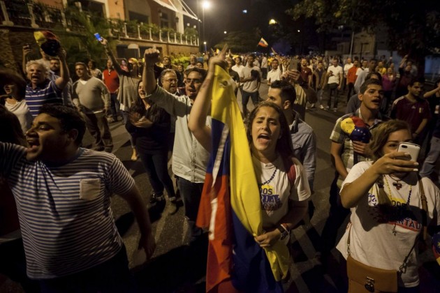 Elezioni in Venezuela, Maduro sconfitto: vince l'opposizione antichavista