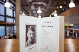 Versione storica del libro Mein Kampf di Hitler