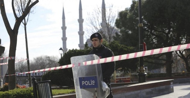 Turchia, esplosione nella Istanbul dei turisti: morti e feriti