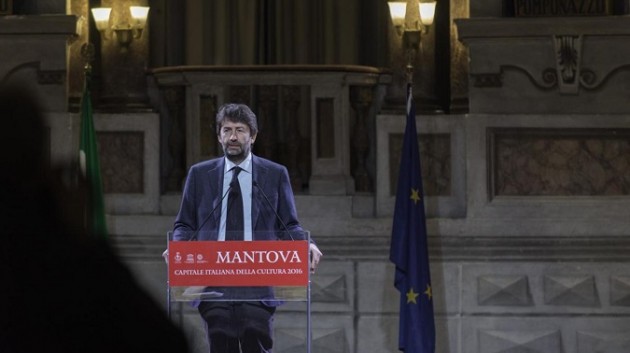 Matteo Renzi e il ministro Franceschini a Mantova