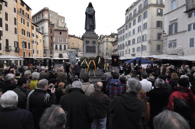 Cerimonia-convegno in onore di Giordano Bruno a Roma