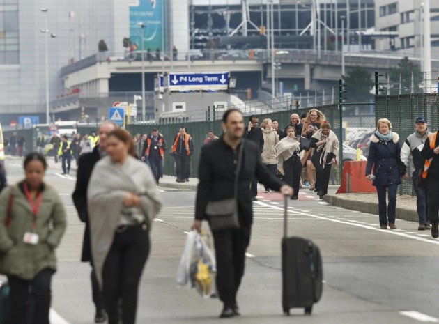 Bruxelles, due esplosioni all'aeroporto di Zaventem: evacuato l'edificio
