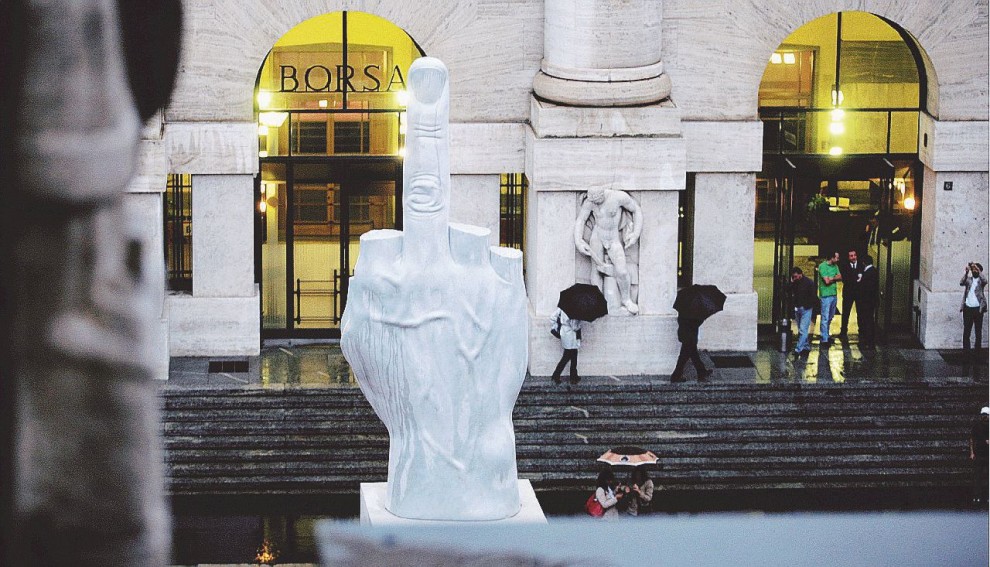 Le banche tirano la corda. I prestiti sono ancora in calo