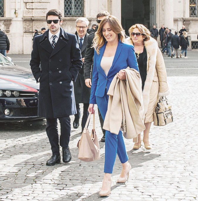 La figlia - M5S, Lega e Sel vogliono le dimissioni di Maria Elena Boschi - Agf