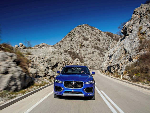 JAGUAR F-PACE