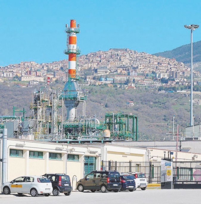 Sigilli - La magistratura ha sequestrato il Centro Eni di Viggiano (Potenza) - Ansa