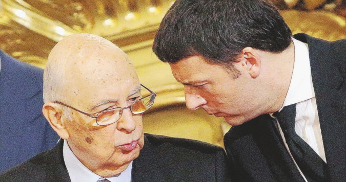 Uniti nella lotta - Giorgio Napolitano e  Matteo Renzi, da giorni in sintonia contro i giudici - Ansa