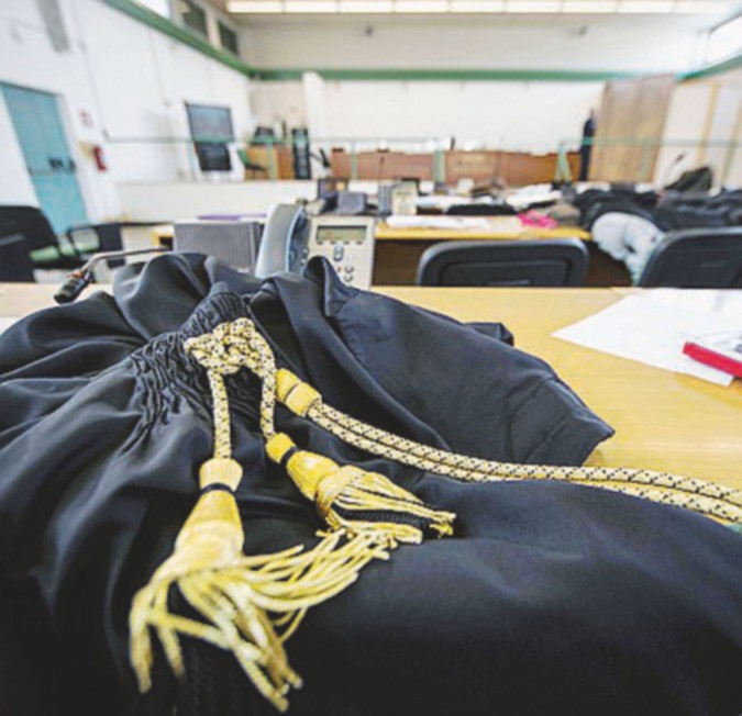 Il fumo negli occhi e l’impunità