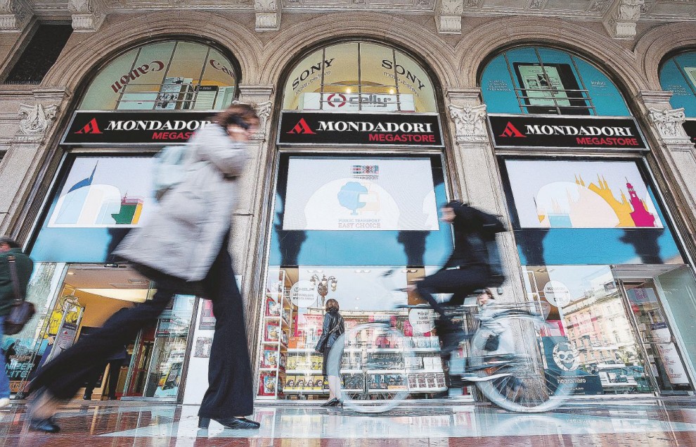 Esterni di Mondadori Megastore di Piazza Duomo a Milano