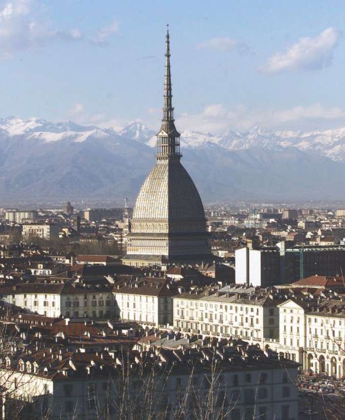 vista di Torino con la Mole Antoneliana