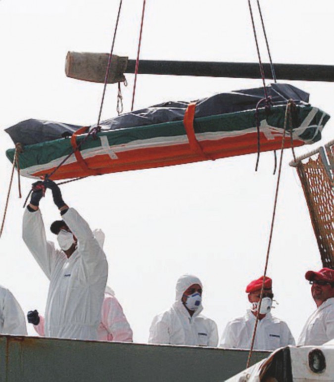 Le salme dei naufraghi - LaPresse