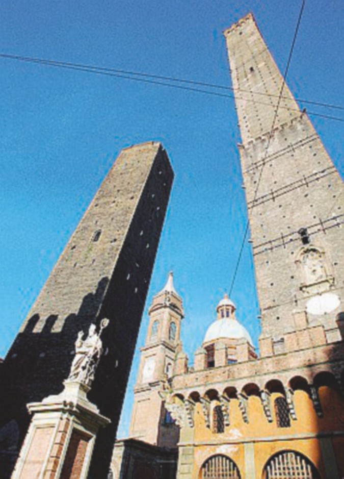 Le torri di Bologna - Ansa