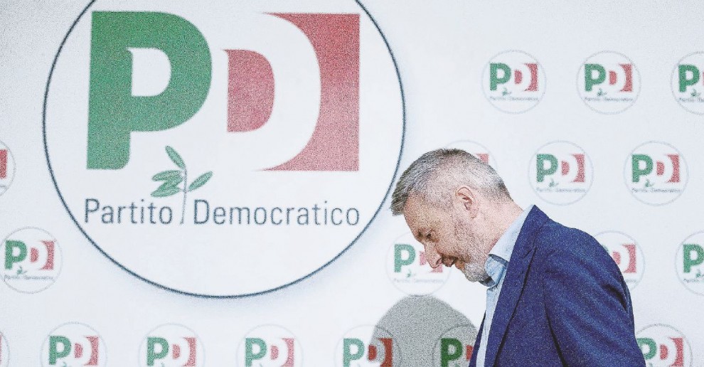 Dubbi  e incertezze  -  Il vicesegretario del  Pd,  Lorenzo  Guerini, durante la notte delle elezioni -  Ansa